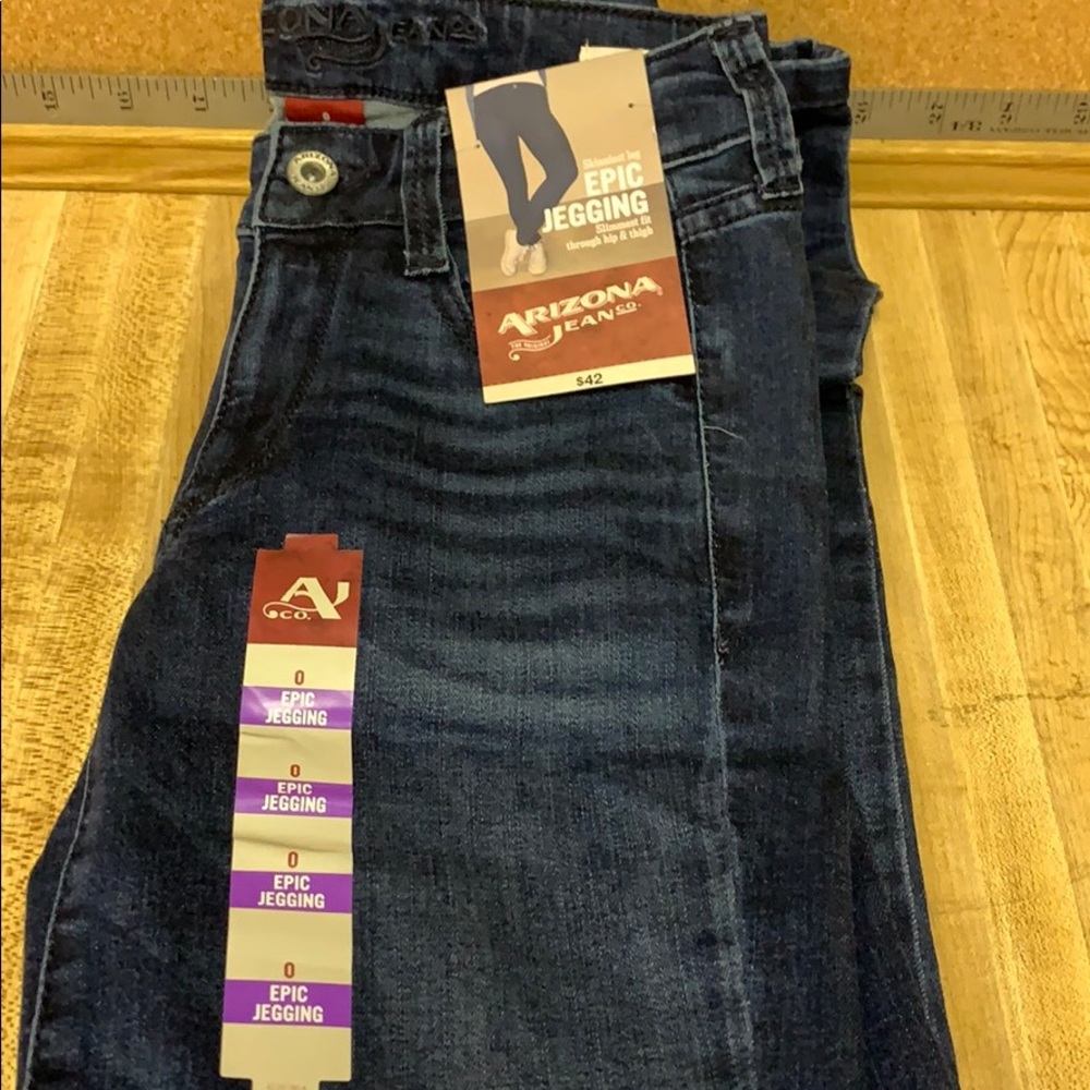 Size 0 Arizona jeans epic jeggings NWT
